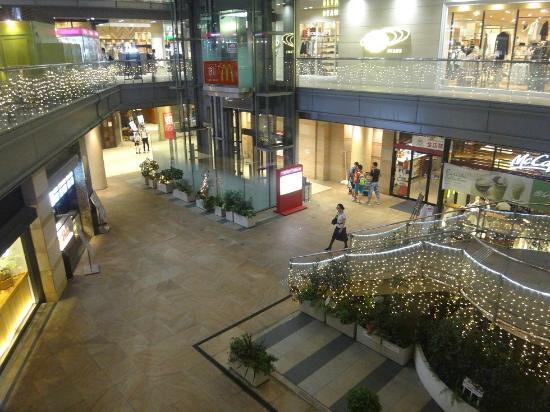 Hoop shopping centre